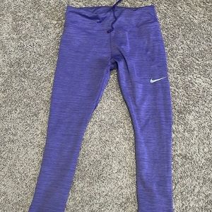 Crop Nike Leggings